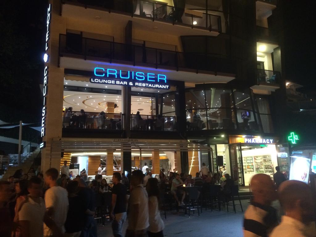 Hotel Cruiser Ulcinj Buitenkant foto